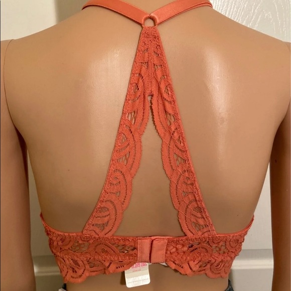 Victoria’s secrets pushup Bra Medium - Picture 2 of 3